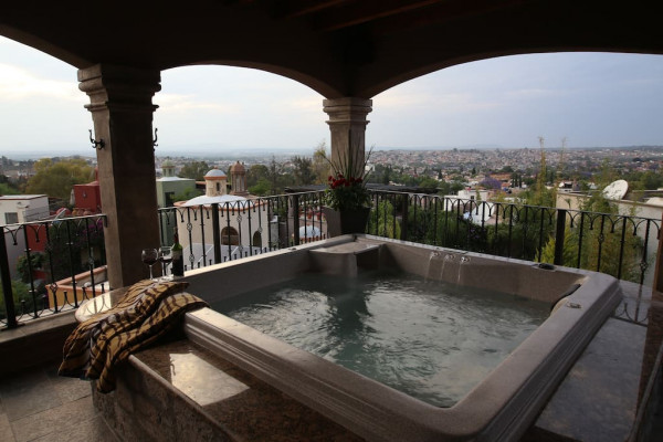 Rooftop Hot Tub